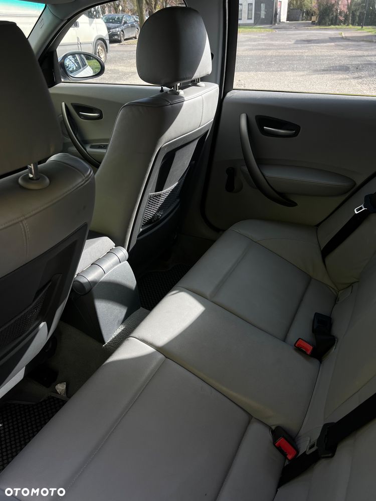 BMW Seria 1 - 11