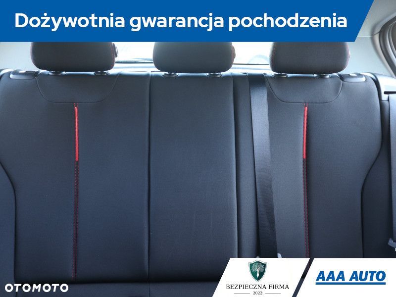 BMW Seria 1 - 12
