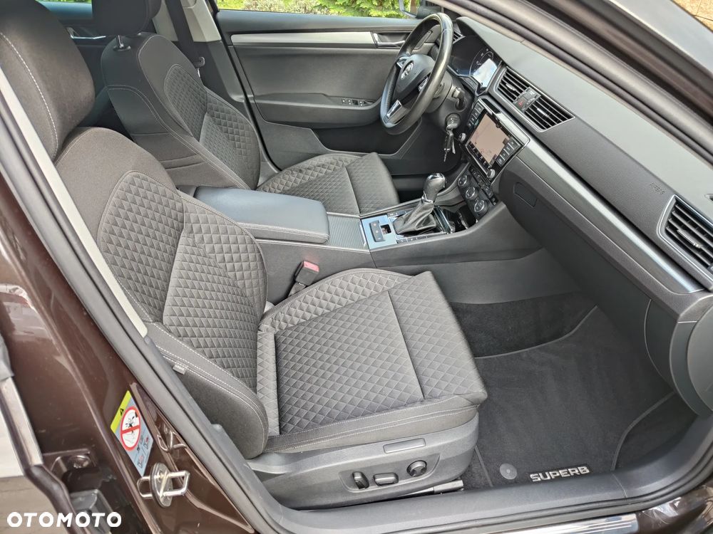 Skoda Superb 1.8 TSI DSG Style - 36