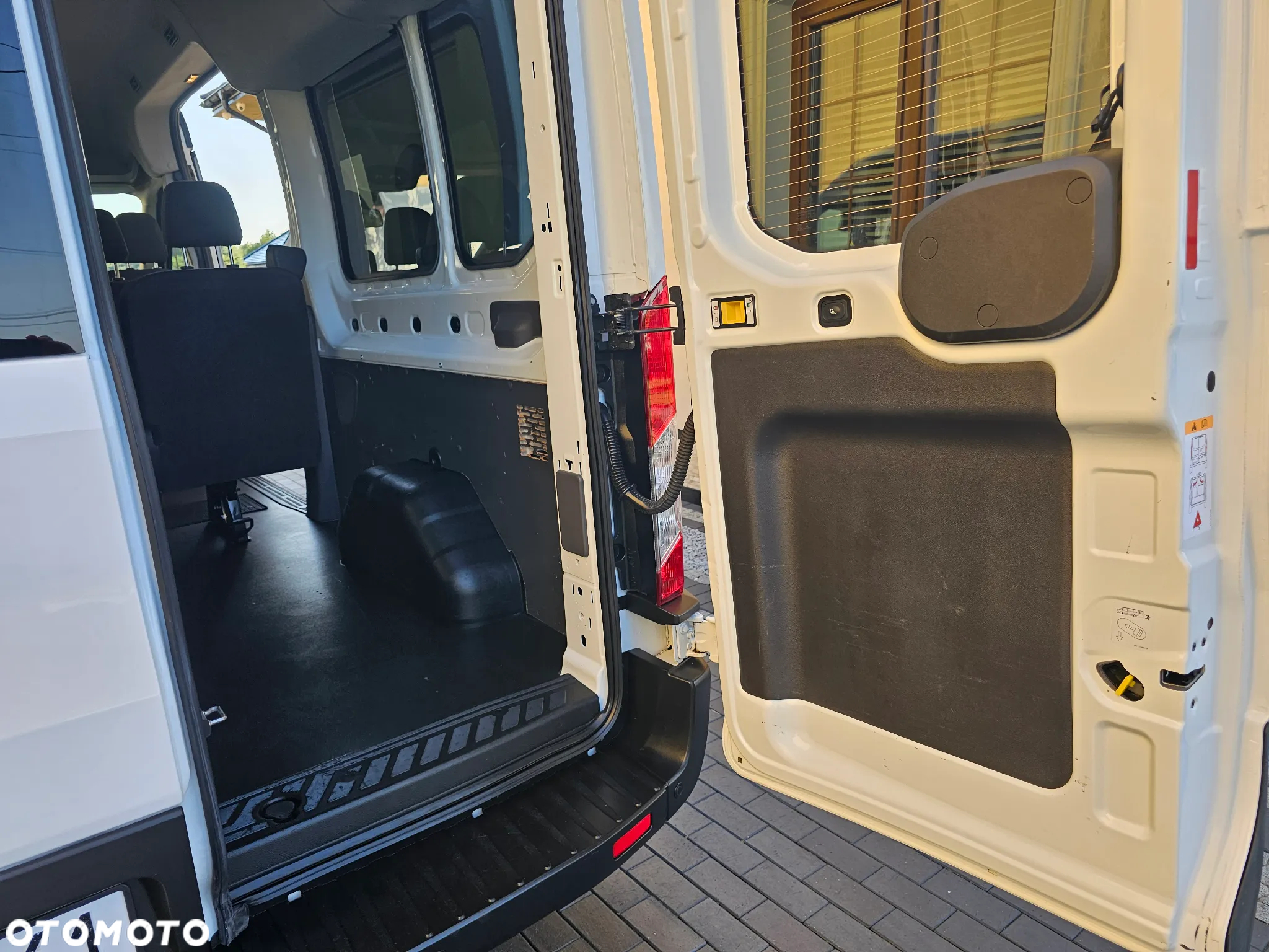 Ford Transit 350 L3H2 Ambiente (bryg.) - 25