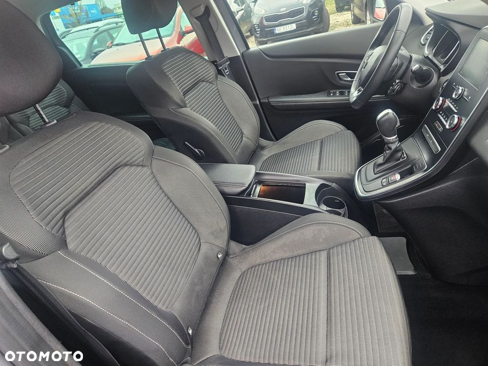 Renault Grand Scenic - 24