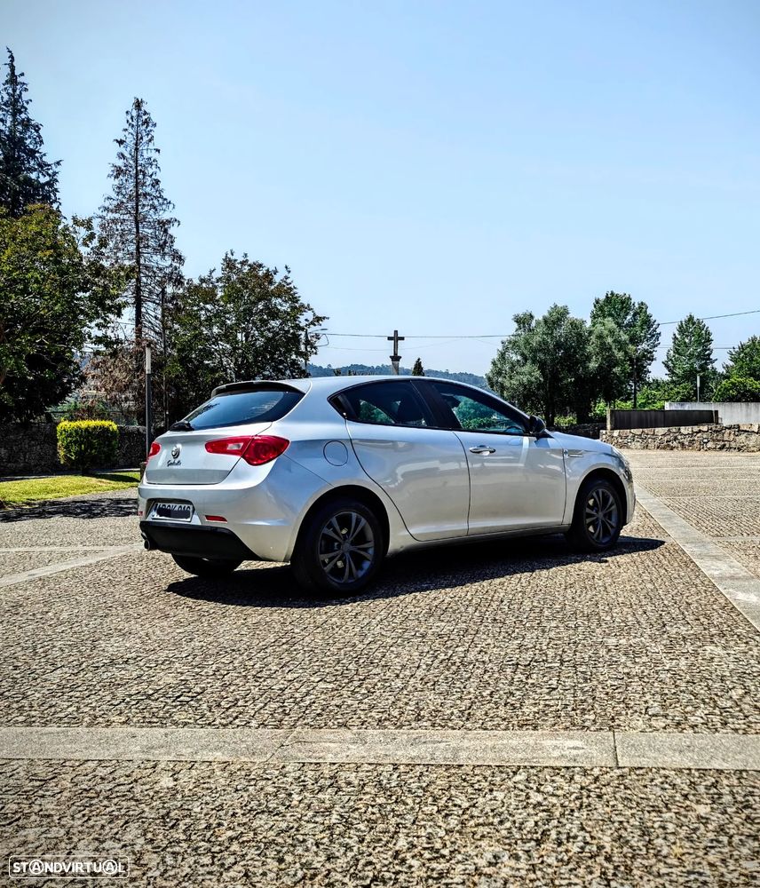 Alfa Romeo Giulietta 1.6 JTDM 16V Sport - 35