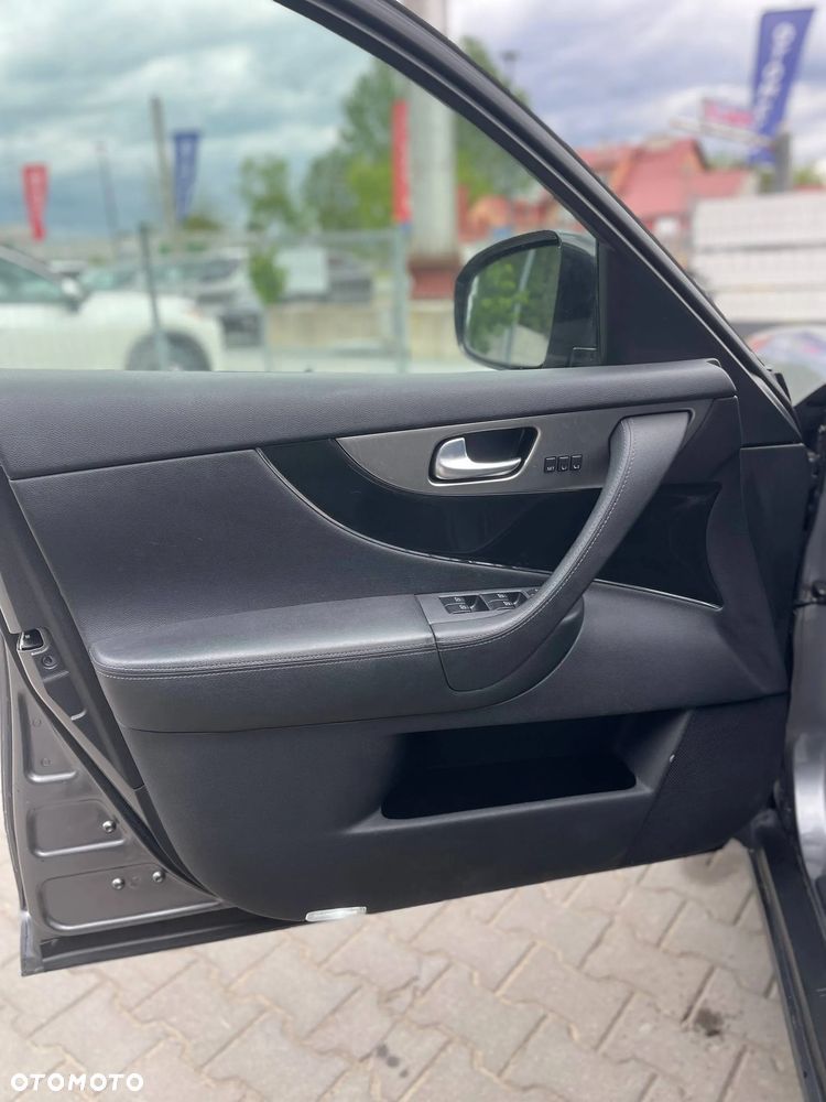 Infiniti Q70 3.7 S Premium - 13