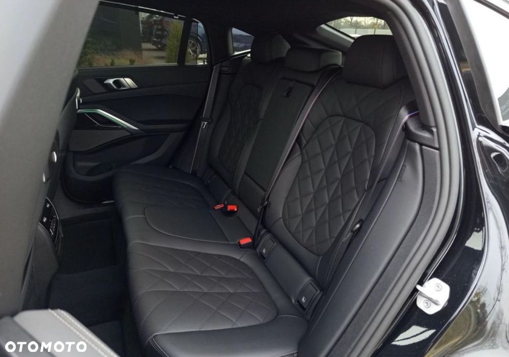 BMW X6 - 12