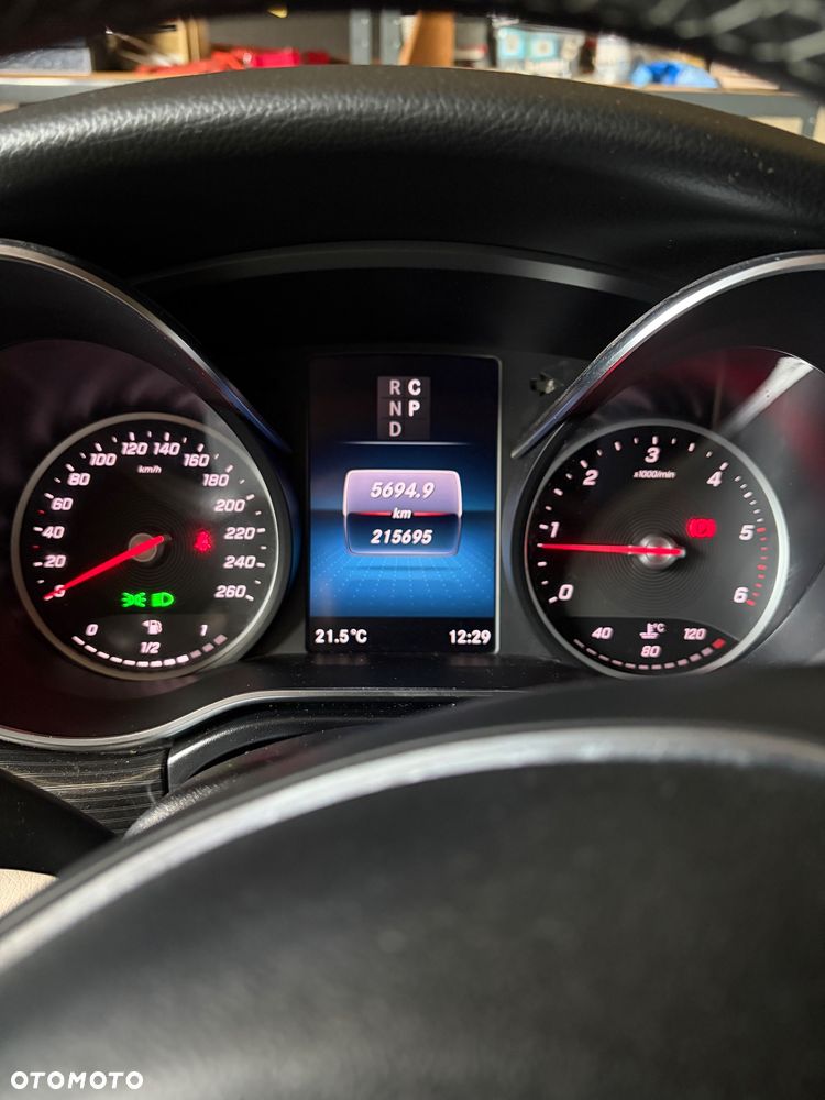 Mercedes-Benz Klasa V 300 d 4-Matic Avantgarde 9G-Tronic (d³ugi) - 25