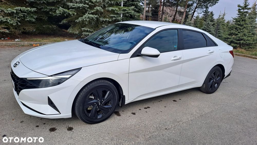Hyundai Elantra ver-1-6-comfort - 5