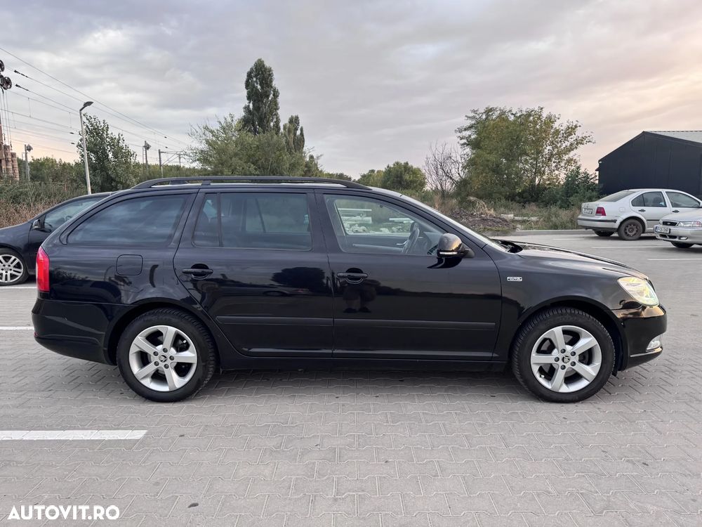 Skoda Octavia 1.8 TSI Business DSG - 4