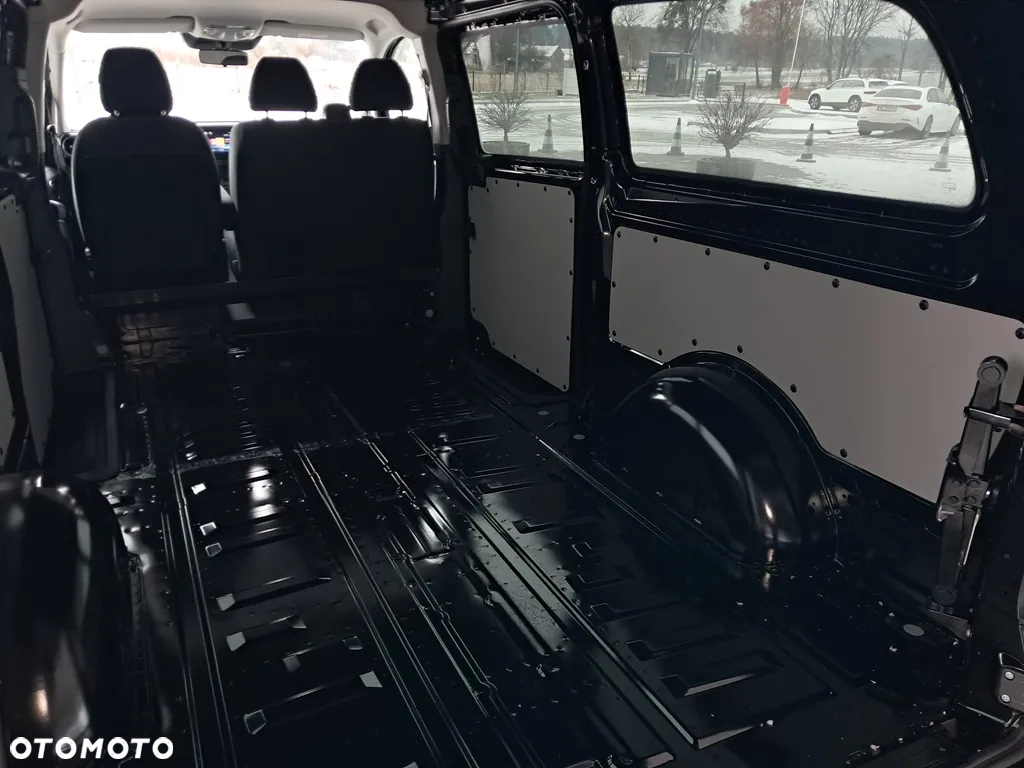 Mercedes-Benz Vito pod karawan - 21
