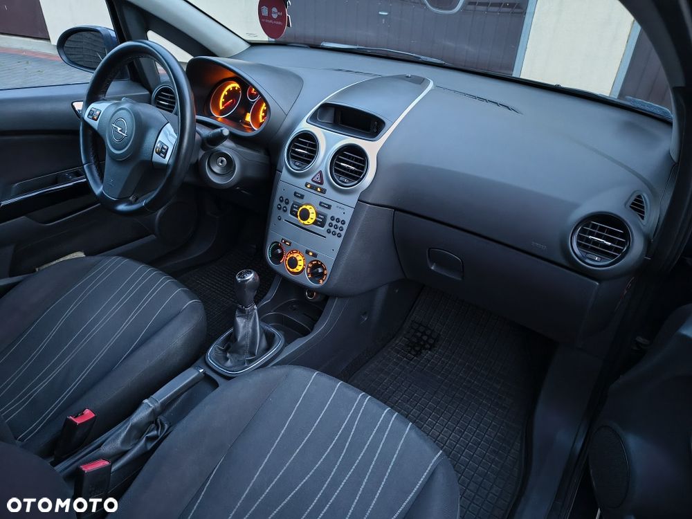 Opel Corsa - 8