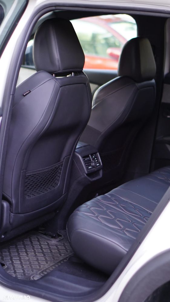 Peugeot 3008 BlueHDi 180 Stop & Start EAT8 GT - 12