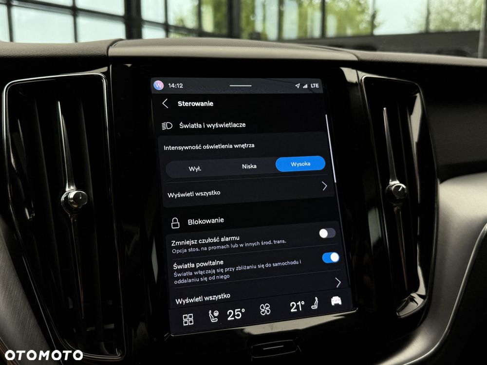 Volvo XC 60 B5 B AWD Momentum Pro - 38