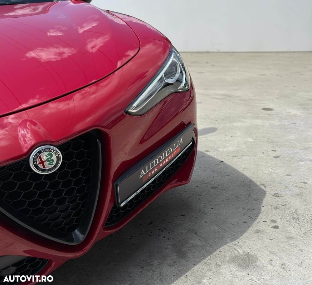 Alfa Romeo Stelvio - 18