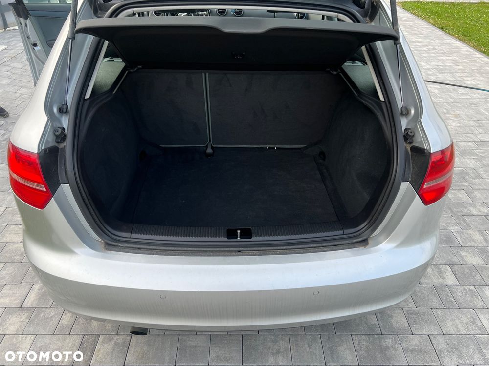 Audi A3 Sportback 1.6 TDI DPF Ambition - 11