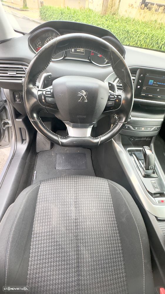 Peugeot 308 PureTech 130 GPF EAT8 Stop & Start Active - 12