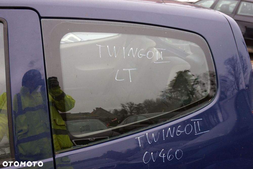 SZYBA KAROSERYJNA TYLNA LEWA BOCZNA TWINGO II  RENAULT 2007-2014 - 1