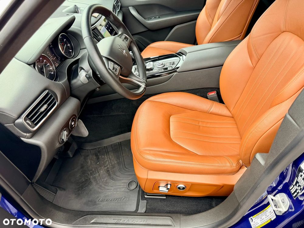 Maserati Levante - 32