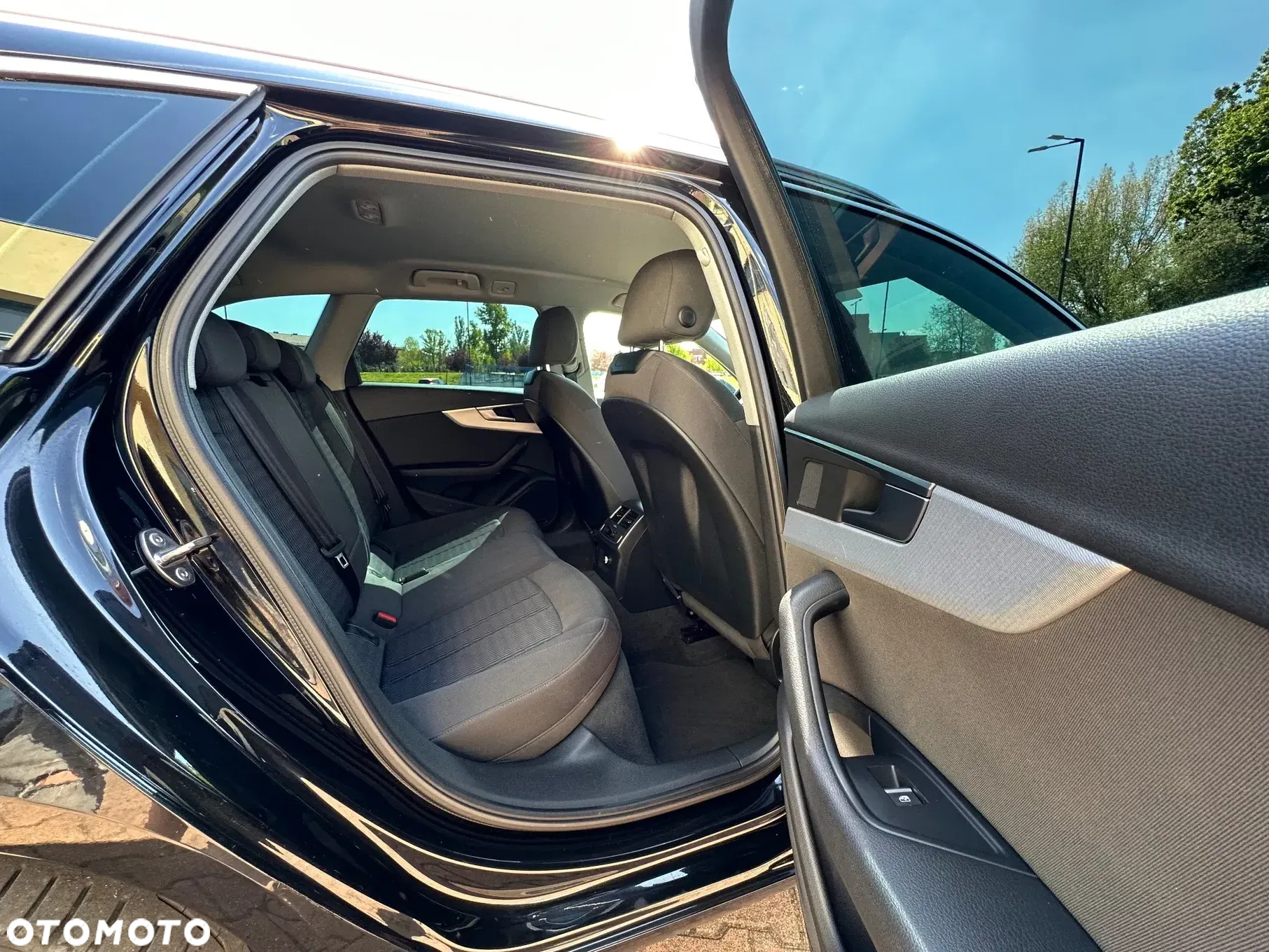 Audi A4 2.0 TDI Design S tronic - 26