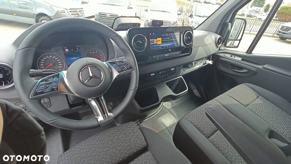 Mercedes-Benz Sprinter Furgon L2H1 317 cdi - 15