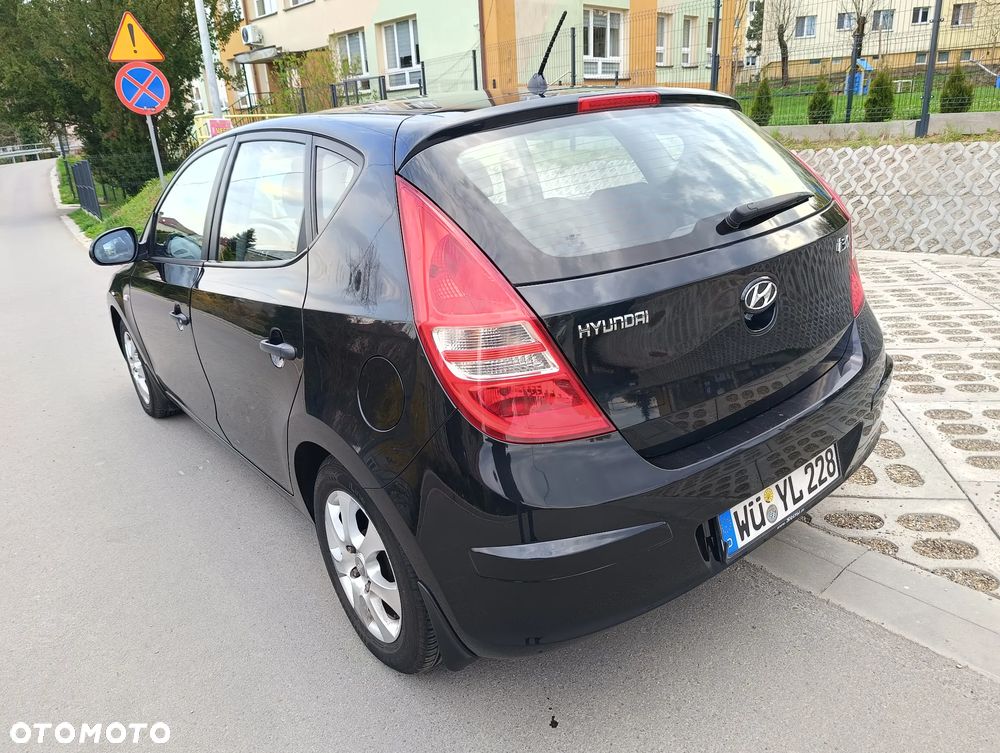 Volkswagen Touran 1.6 - 14