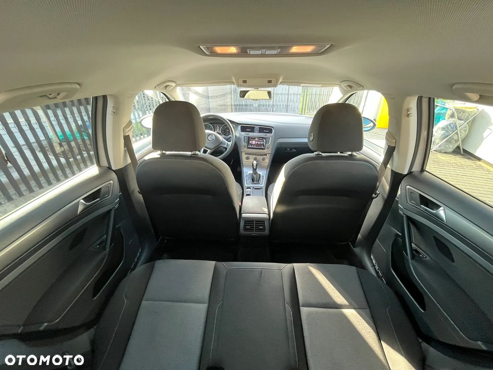 Volkswagen Golf Variant 1.6 TDI BlueMot Trendline DSG - 28