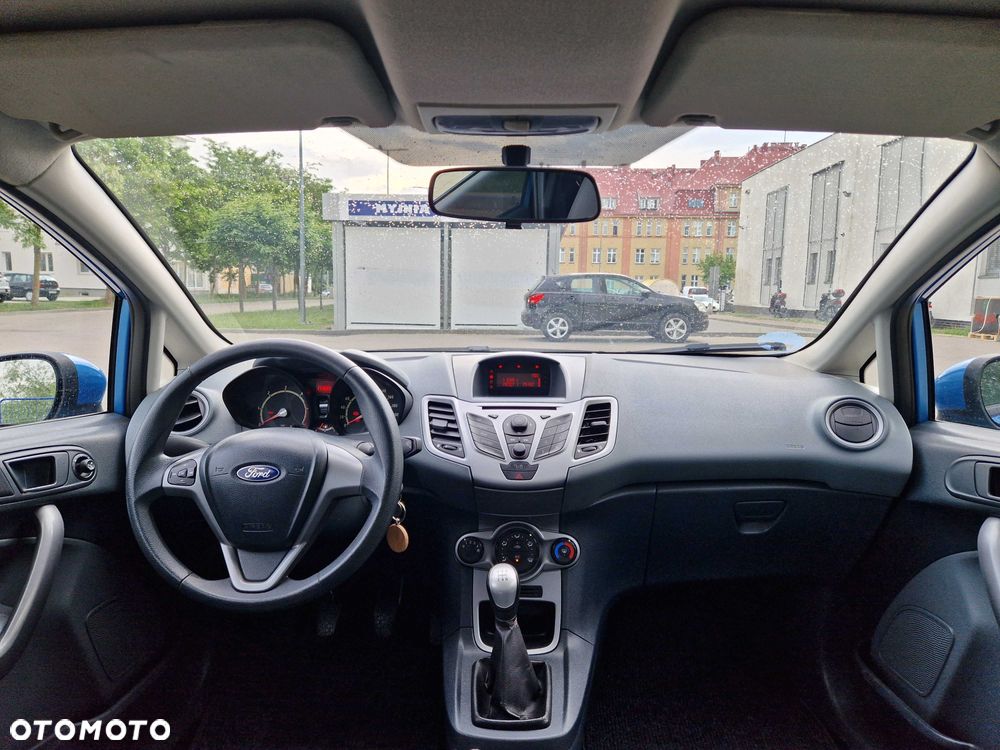 Ford Fiesta - 8