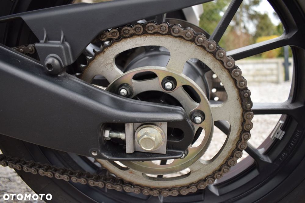 Yamaha MT - 4