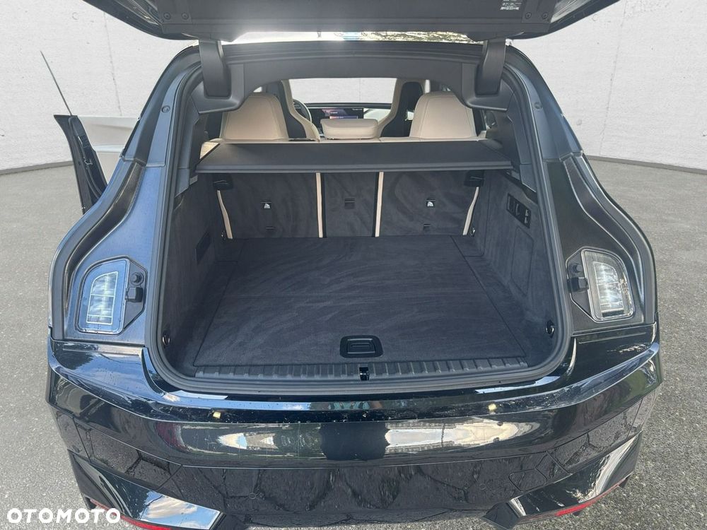 BMW iX - 25