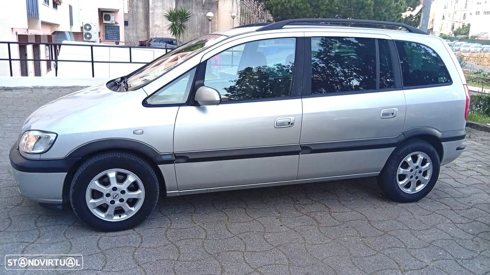Opel Zafira 1.6 16V Comfort - 3