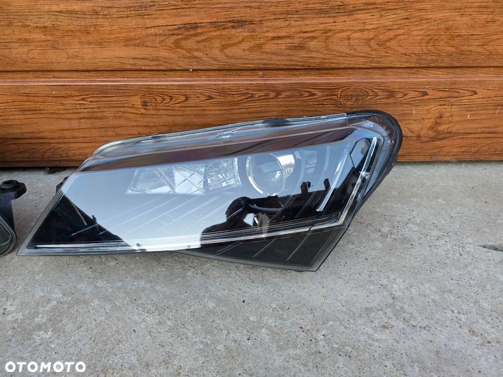 SKODA SUPERB III LAMPA LEWA3V1941015B - 1
