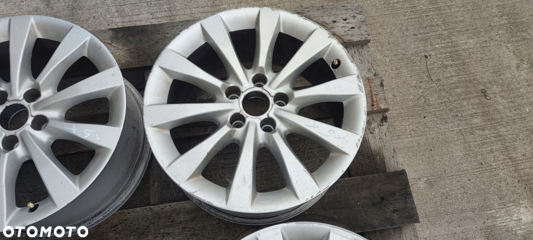 FELGA FELGI AUDI A4 A5 A6 A7 R17 4G0601025AG *5* - 4