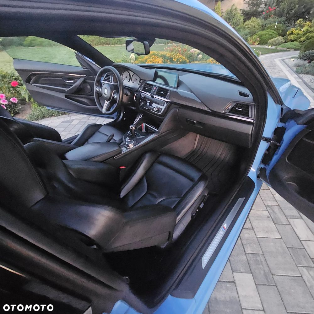 BMW M4 DKG - 10