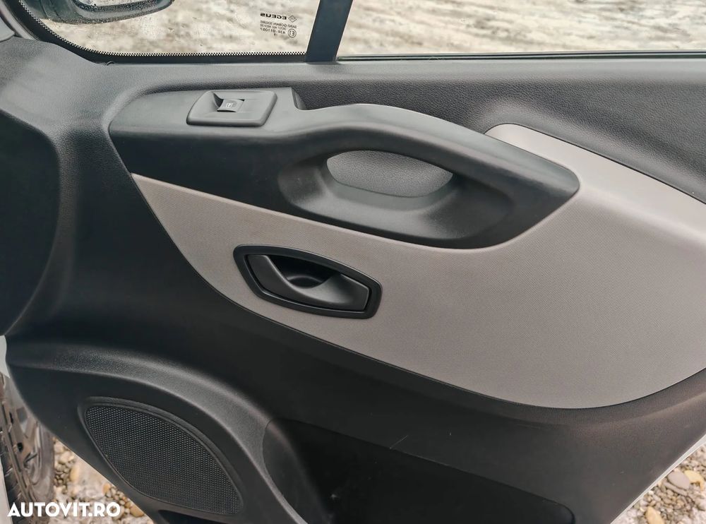 Renault Trafic (ENERGY) Start & Stop Combi Expression - 13