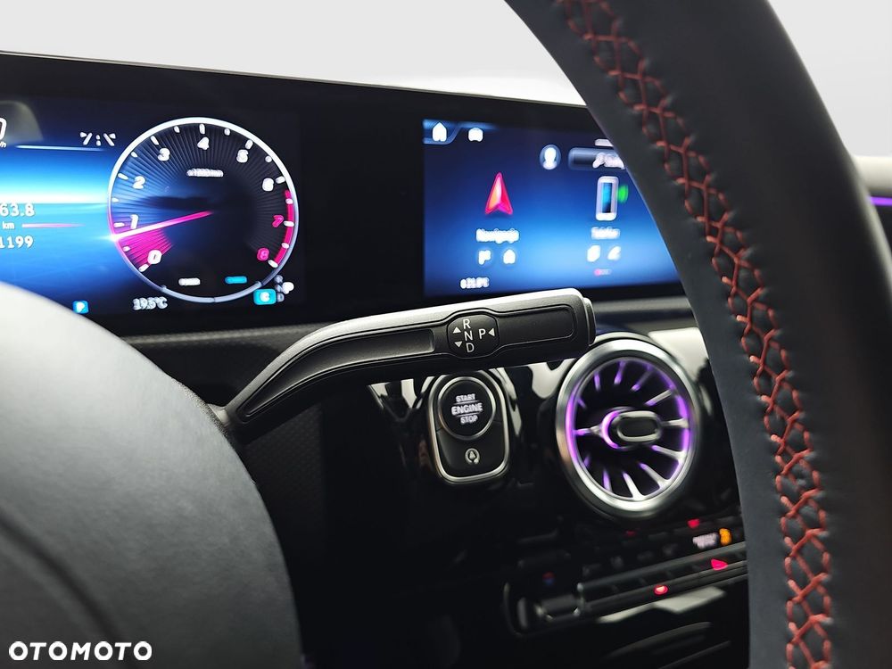 Mercedes-Benz Klasa A 220 4-Matic AMG Line 8G-DCT - 17