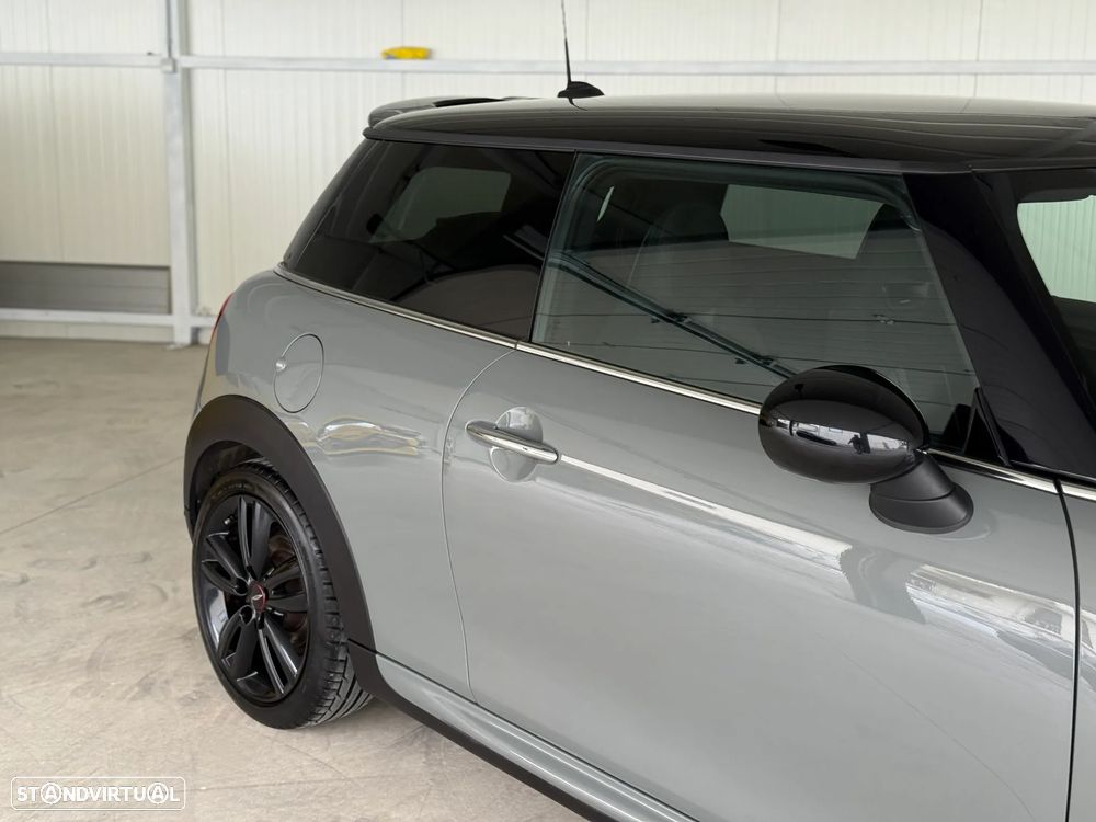 MINI 3 Portas Cooper D Aut. - 38