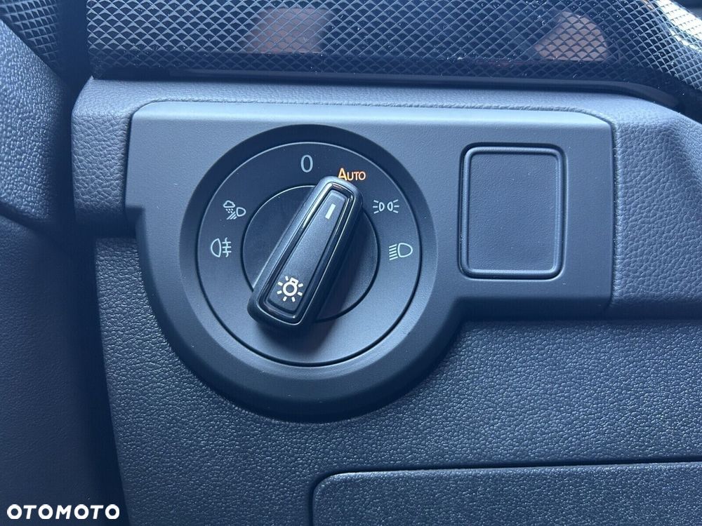 Volkswagen T-Cross - 24