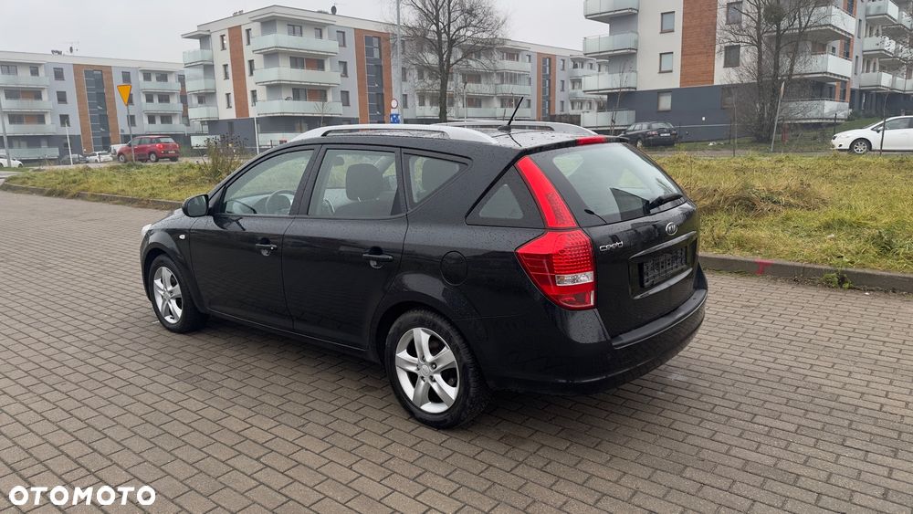 Kia Ceed 1.6 CVVT LX - 17