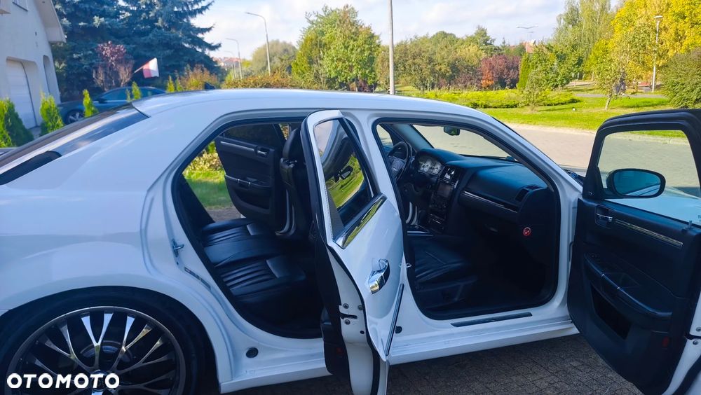 Chrysler 300C 5.7 Automatik - 23