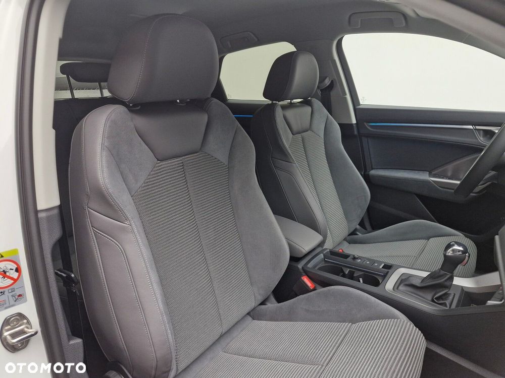Audi Q3 Sportback - 10