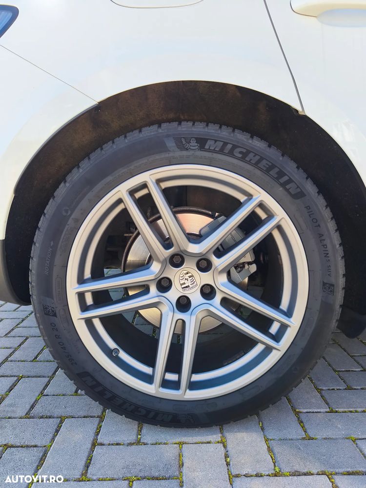 Porsche Macan S - 29