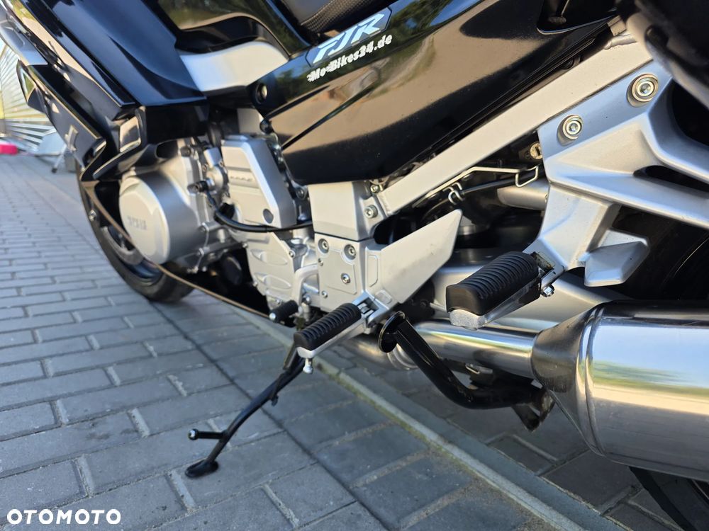 Yamaha FJR - 32