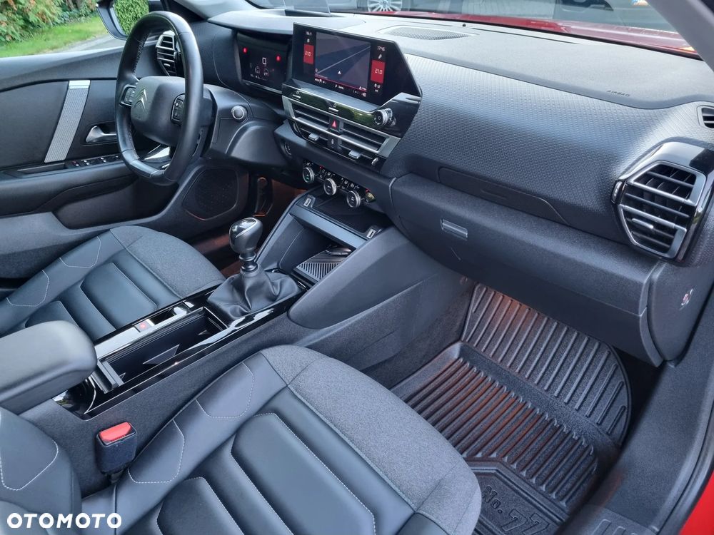 Citroën C4 PureTech 130 Stop&Start SHINE - 25