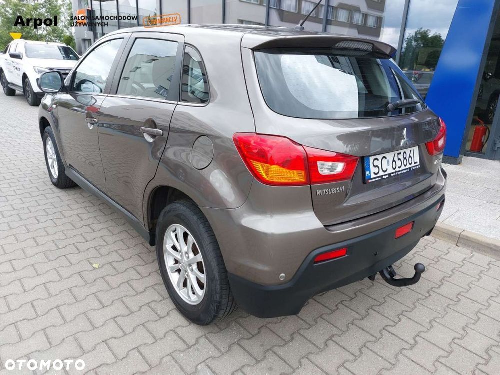 Mitsubishi ASX - 4