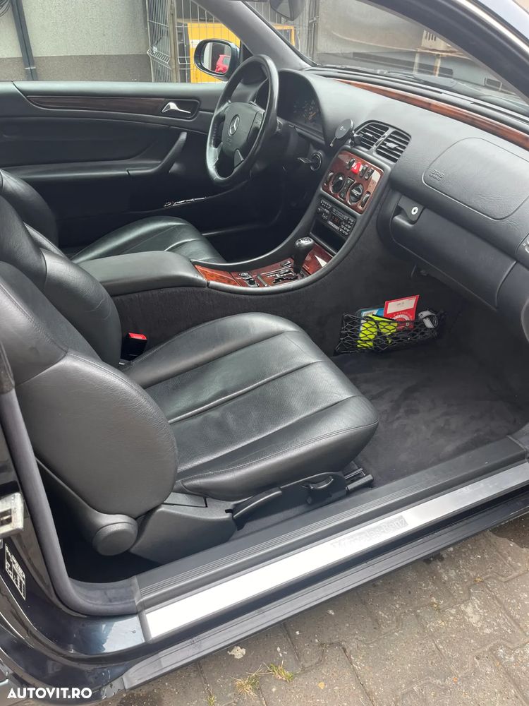 Mercedes-Benz CLK 200 CGI Coupe Aut - 2