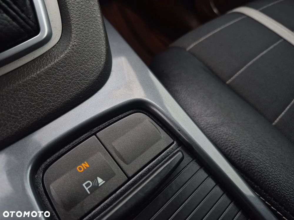 Ford Kuga 2.0 TDCi 4x4 Titanium - 20