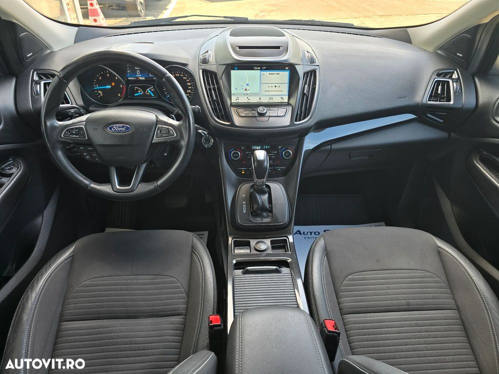 Ford Kuga - 8