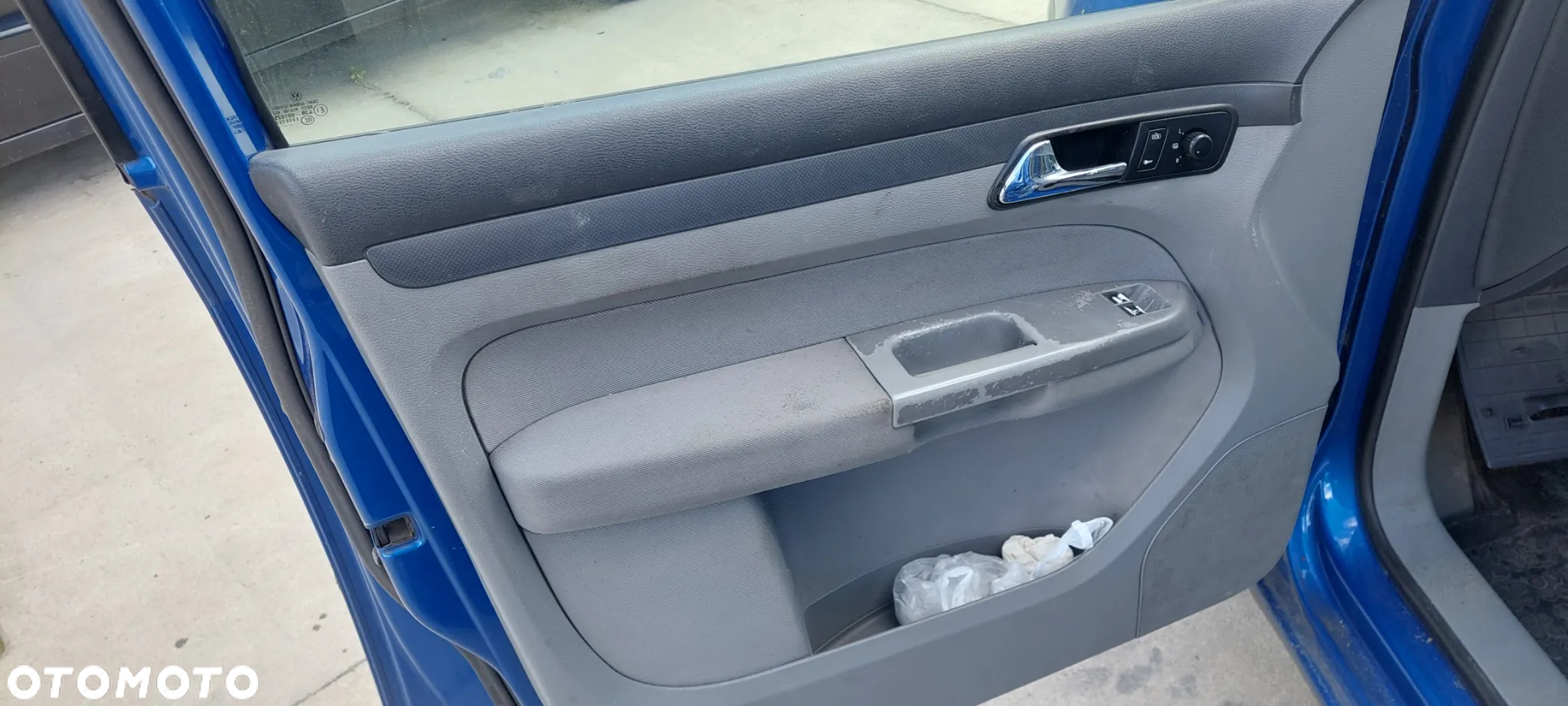 Vw Caddy mk3 "LA5E" Wszystkie Części - 40