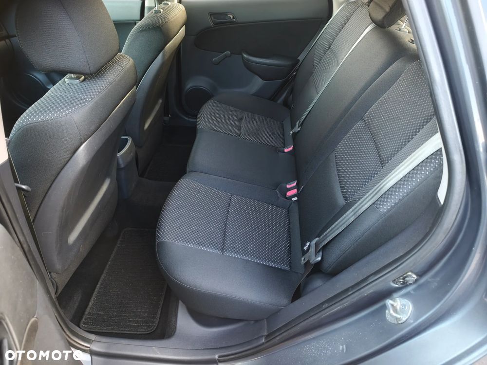 Hyundai i30 1.4 Edition Plus - 12