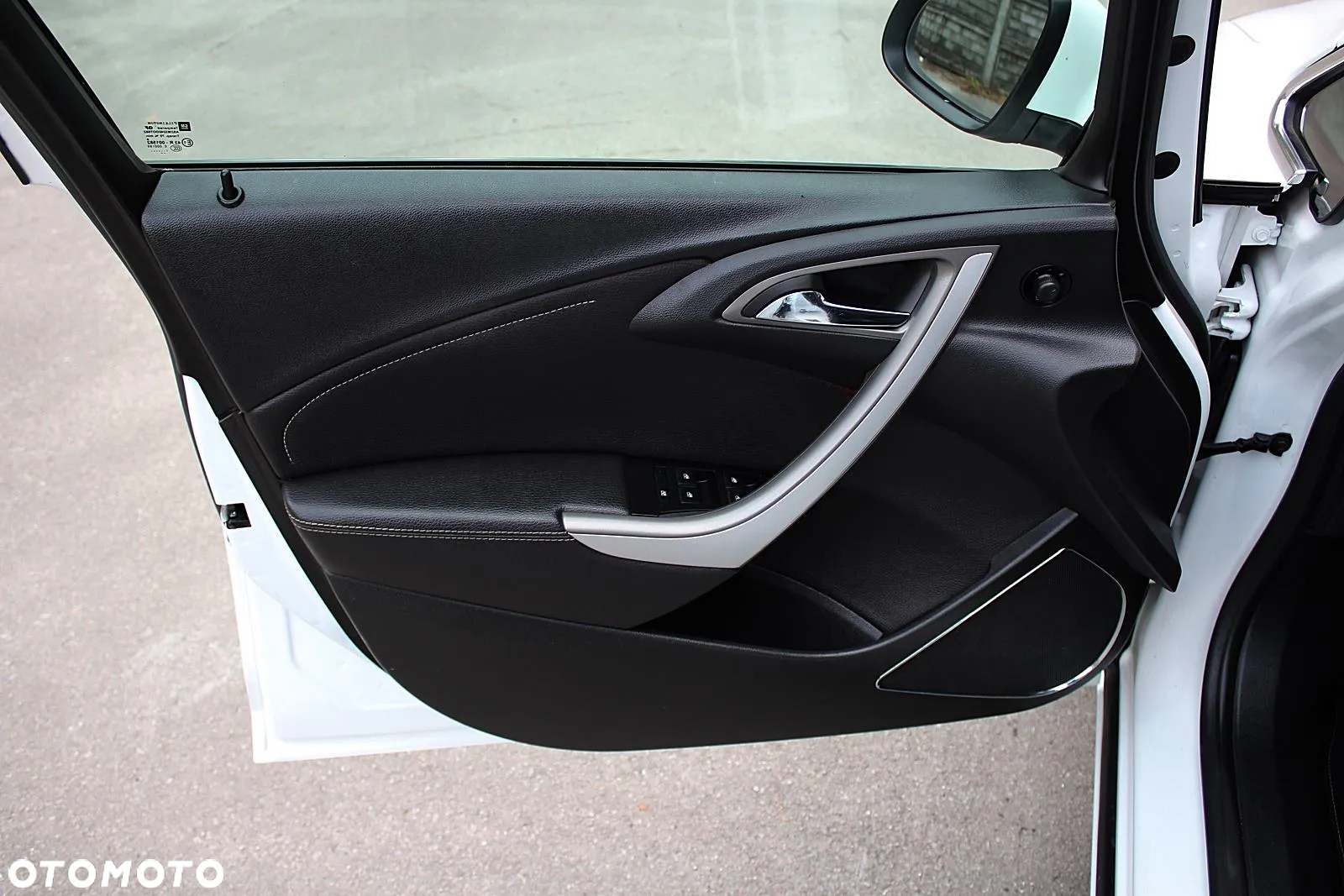 Opel Astra 1.7 CDTI DPF Cosmo - 19
