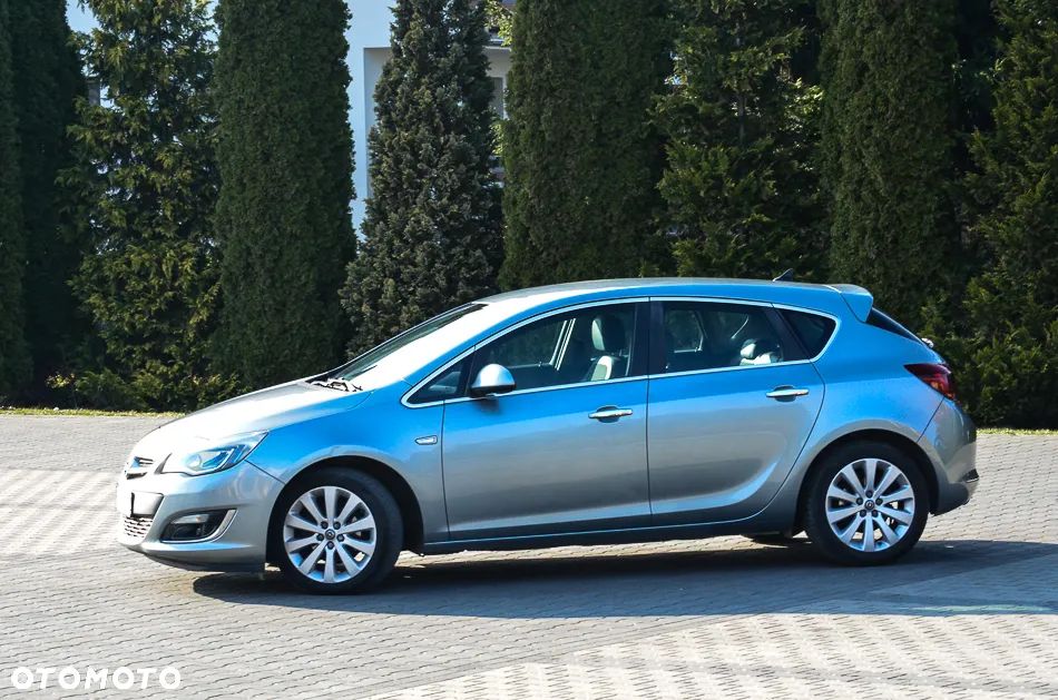 Opel Astra 1.4 Turbo Cosmo - 12