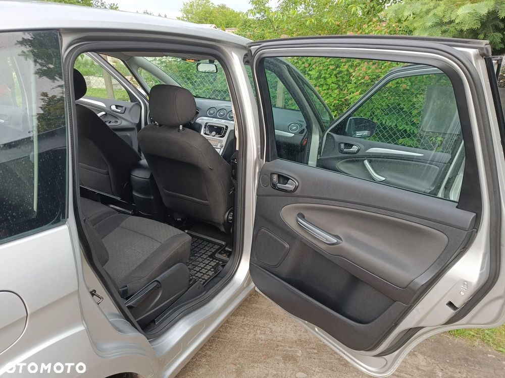Ford S-Max - 15